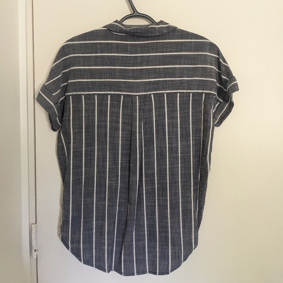 CORE life Stripe short sleeve blouse - Picture 2 of 5